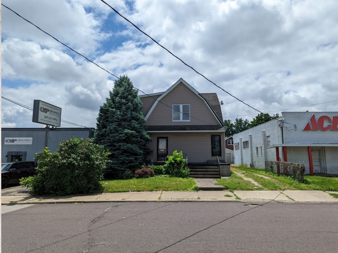 112 W McClure Ave, Peoria, IL for sale Primary Photo- Image 1 of 1