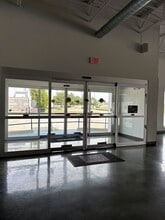 633 NE Loop 820, Hurst, TX for lease Building Photo- Image 2 of 19