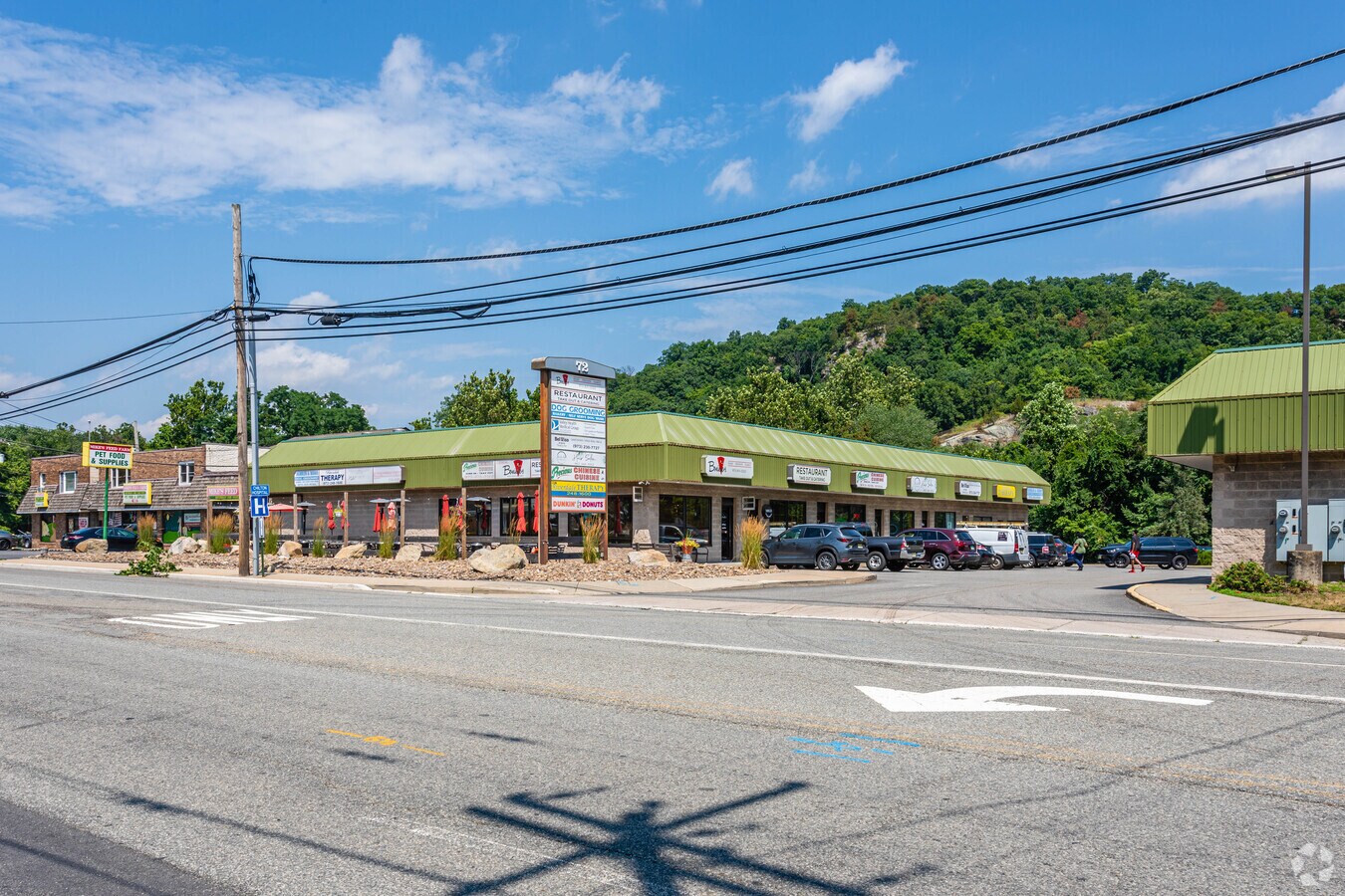 72 Hamburg Tpke, Riverdale, NJ 07457