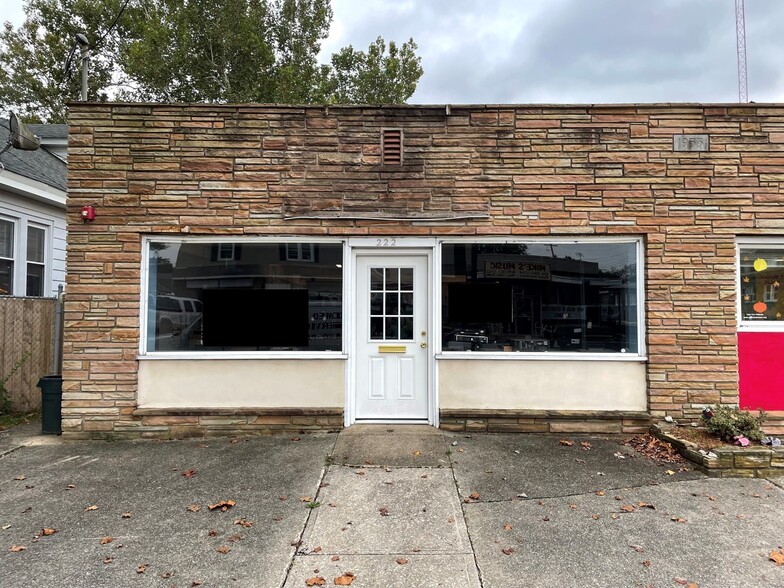 222-224 W Broad St, Gibbstown, NJ for sale - Building Photo - Image 1 of 7