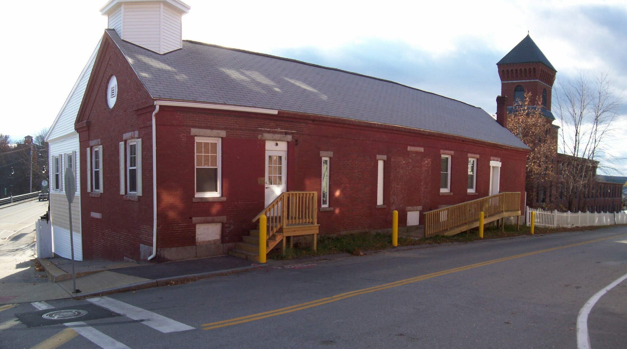 102 Main St, Pembroke, NH 03275 Retail for Lease