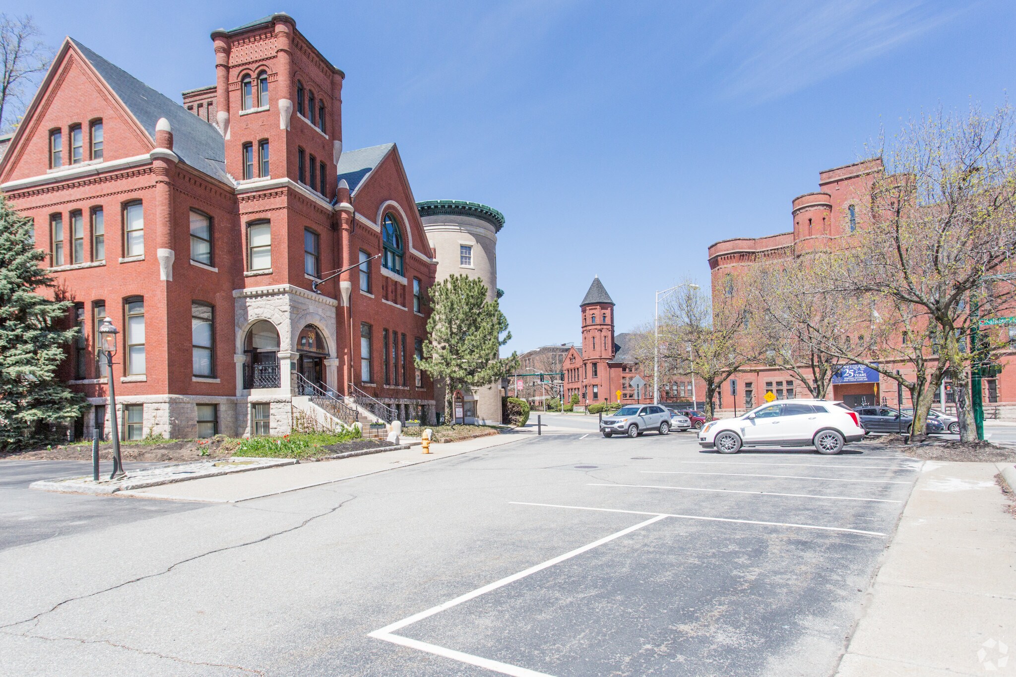 39 Salisbury St, Worcester, MA 01609 39 Salisbury St