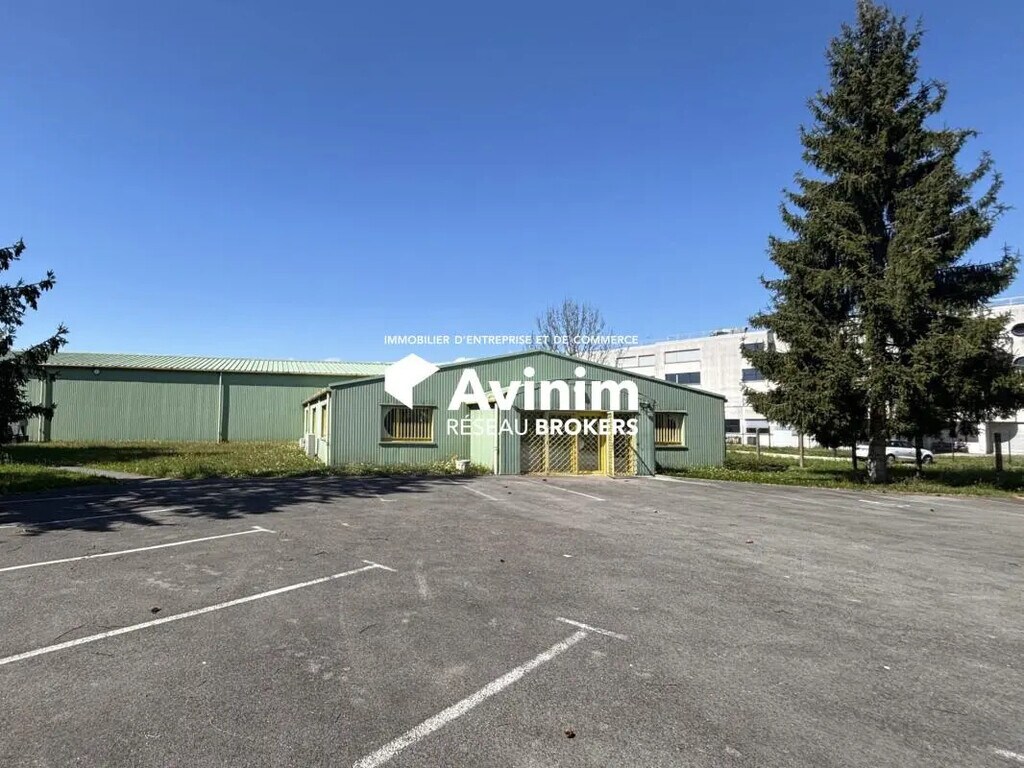 Vente Local d'activités 1 550 m² - Photo 1