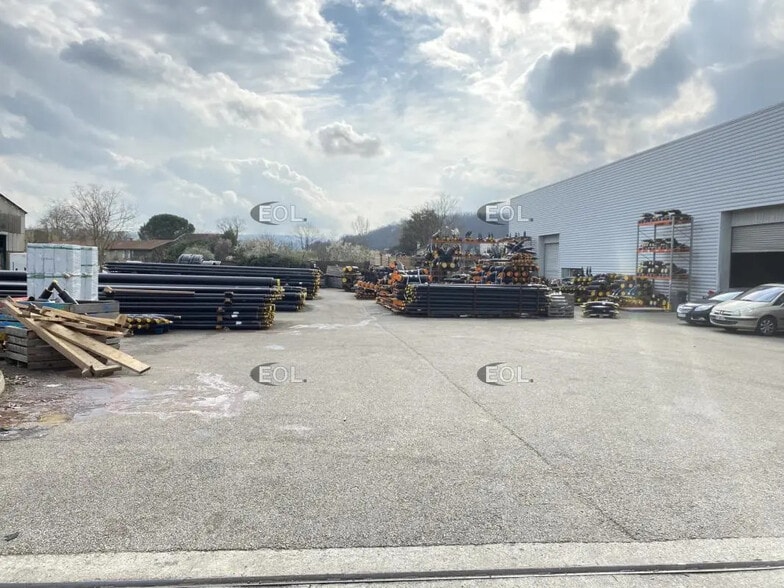 Industrial in Grigny for lease - Construction Photo - Image 2 of 11