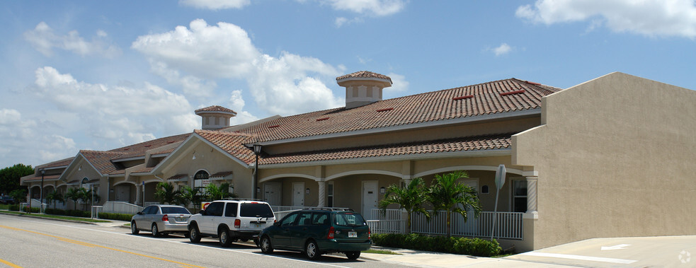 4519 SE 16th Pl, Cape Coral, FL for lease - Building Photo - Image 2 of 51