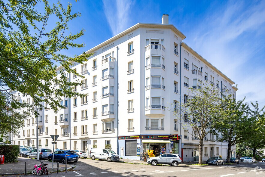 Multifamily in Lyon for sale - Primary Photo - Image 1 of 1