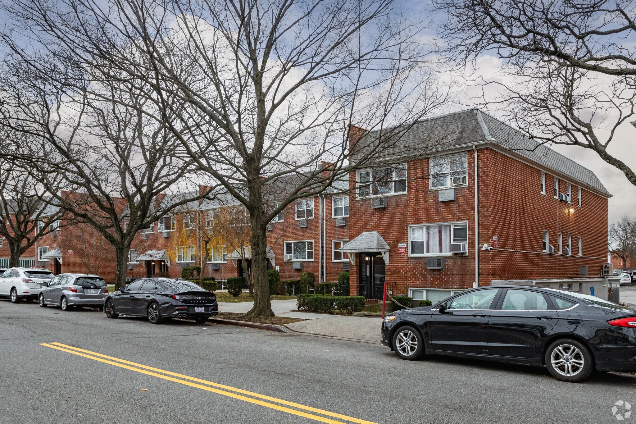 87-20 Pitkin Ave, Ozone Park, NY for sale Primary Photo- Image 1 of 1