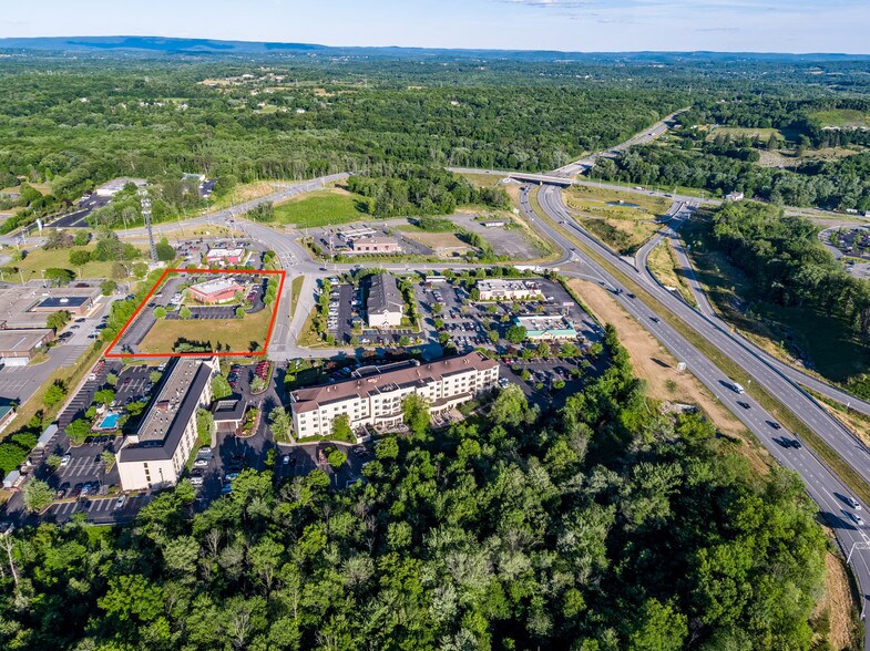 16 Crystal Run Xing, Middletown, NY for sale - Primary Photo - Image 1 of 1