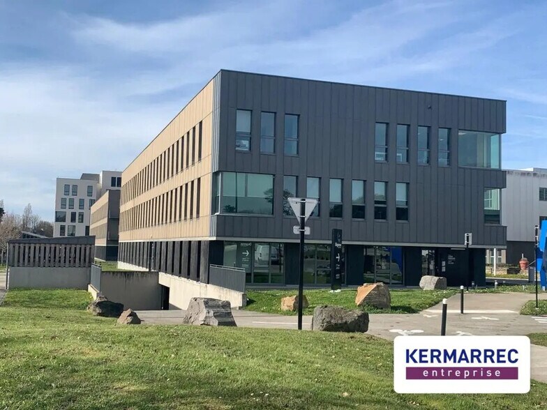 4 Rue Edith Piaf, Saint-Herblain for sale - Building Photo - Image 3 of 24