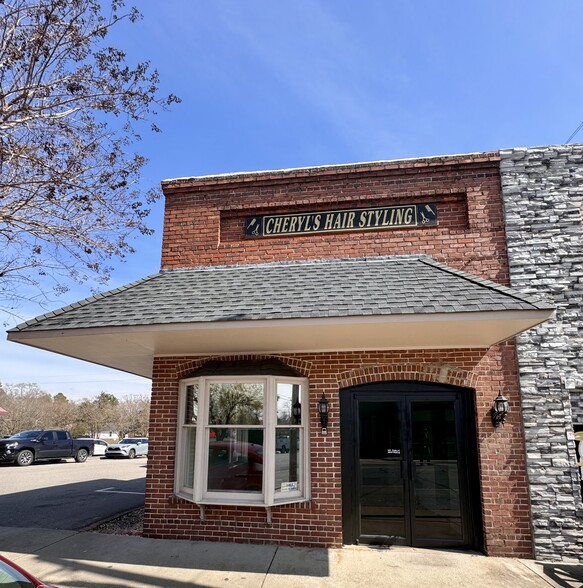 116 Main St, Broadway, NC for sale - Building Photo - Image 1 of 1