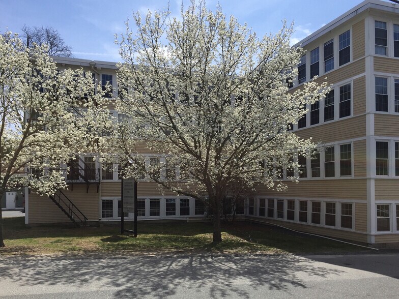 18-24 Water St, Holliston, MA for sale - Building Photo - Image 1 of 1