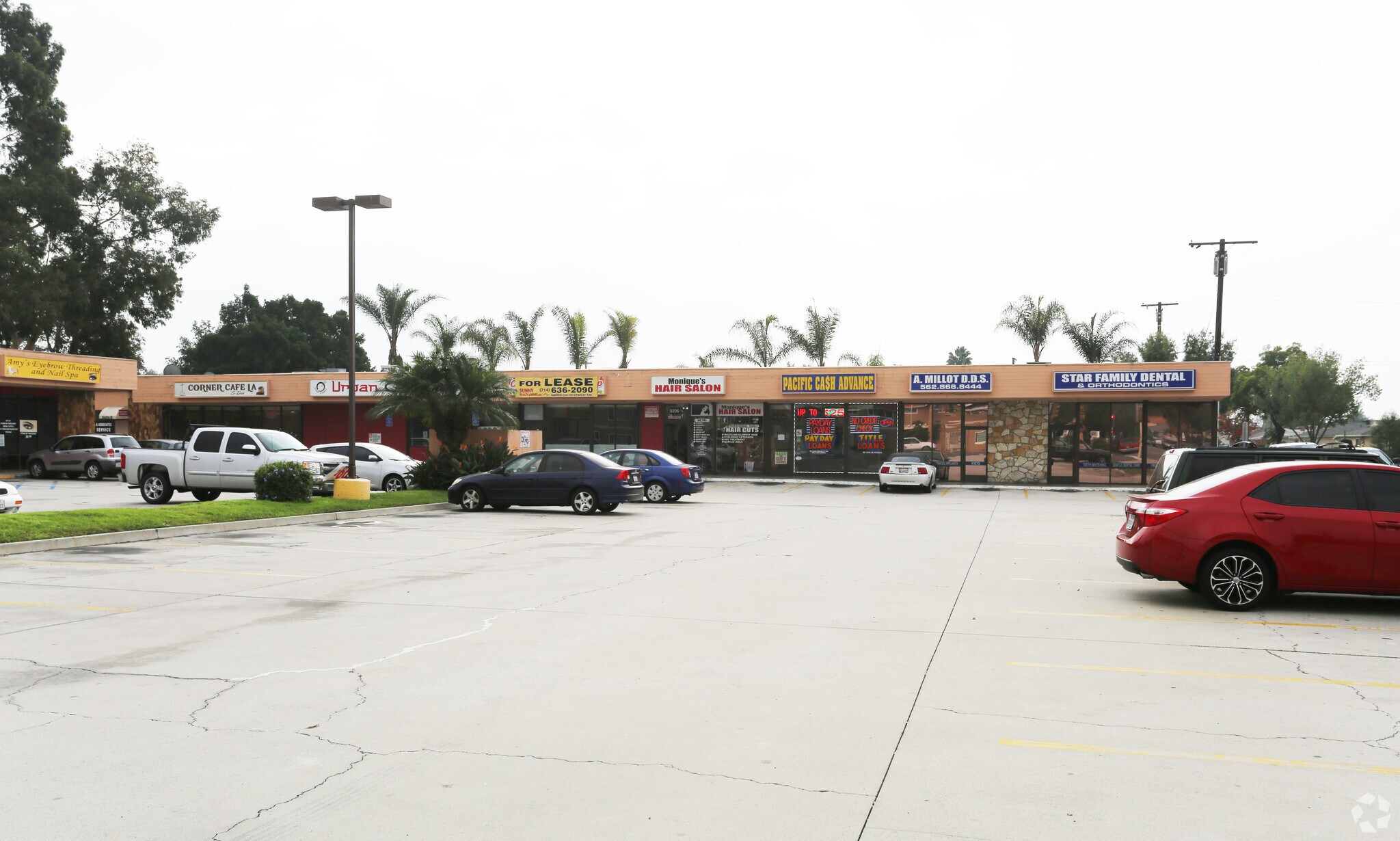 9208-9218 Alondra Blvd, Bellflower, CA for lease Primary Photo- Image 1 of 2