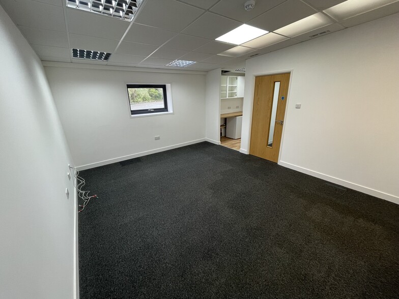 Speedfields Park, Fareham for lease - Interior Photo - Image 2 of 4