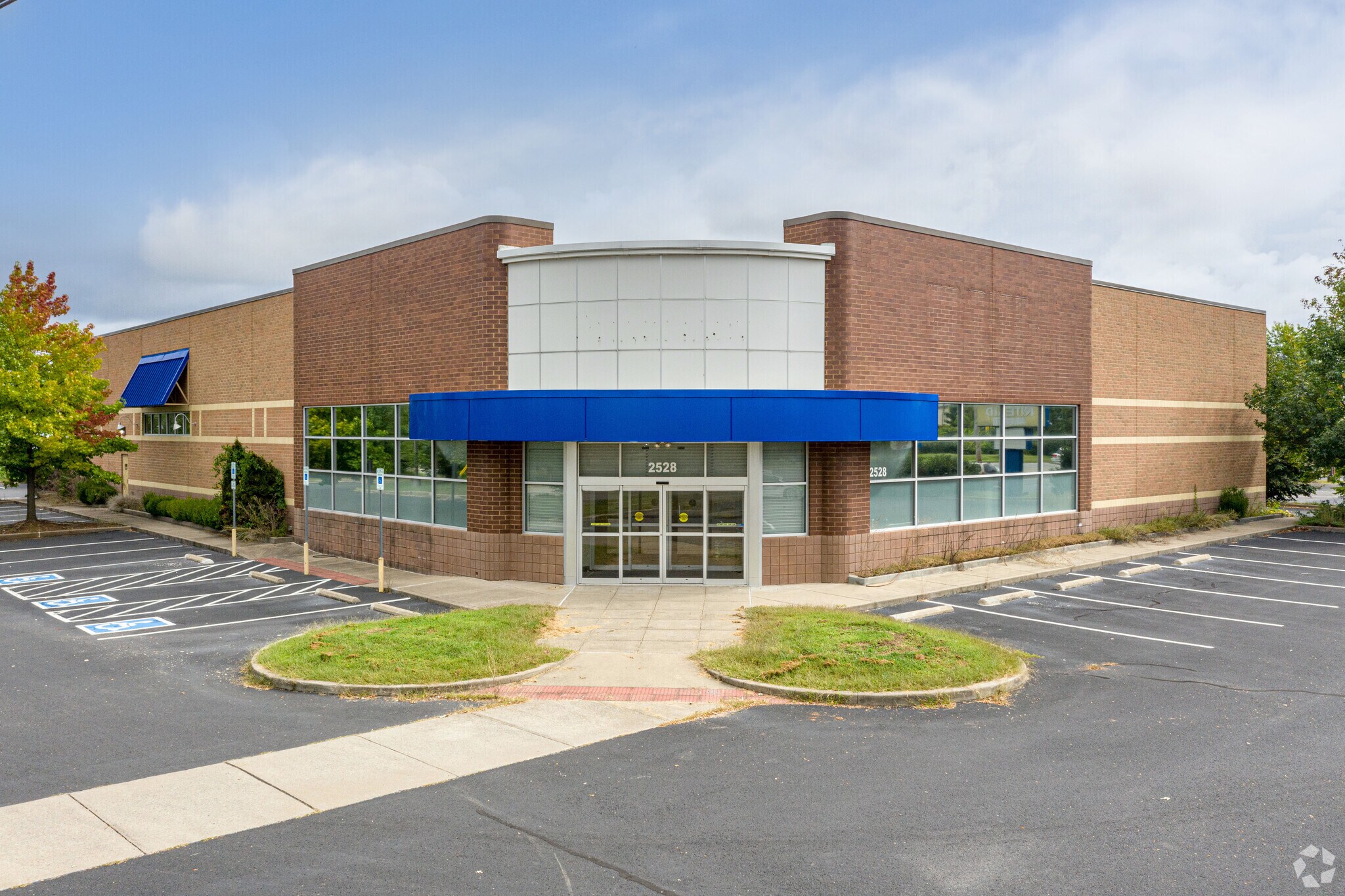 2528 Old Fort Pky, Murfreesboro, TN for sale Building Photo- Image 1 of 1