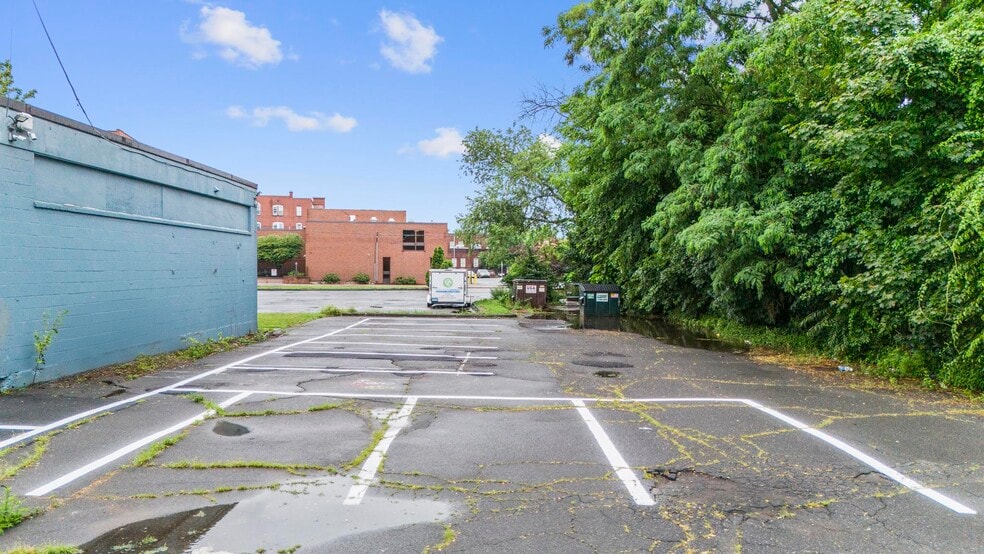 1191 Main St, East Hartford, CT for lease - Building Photo - Image 2 of 9