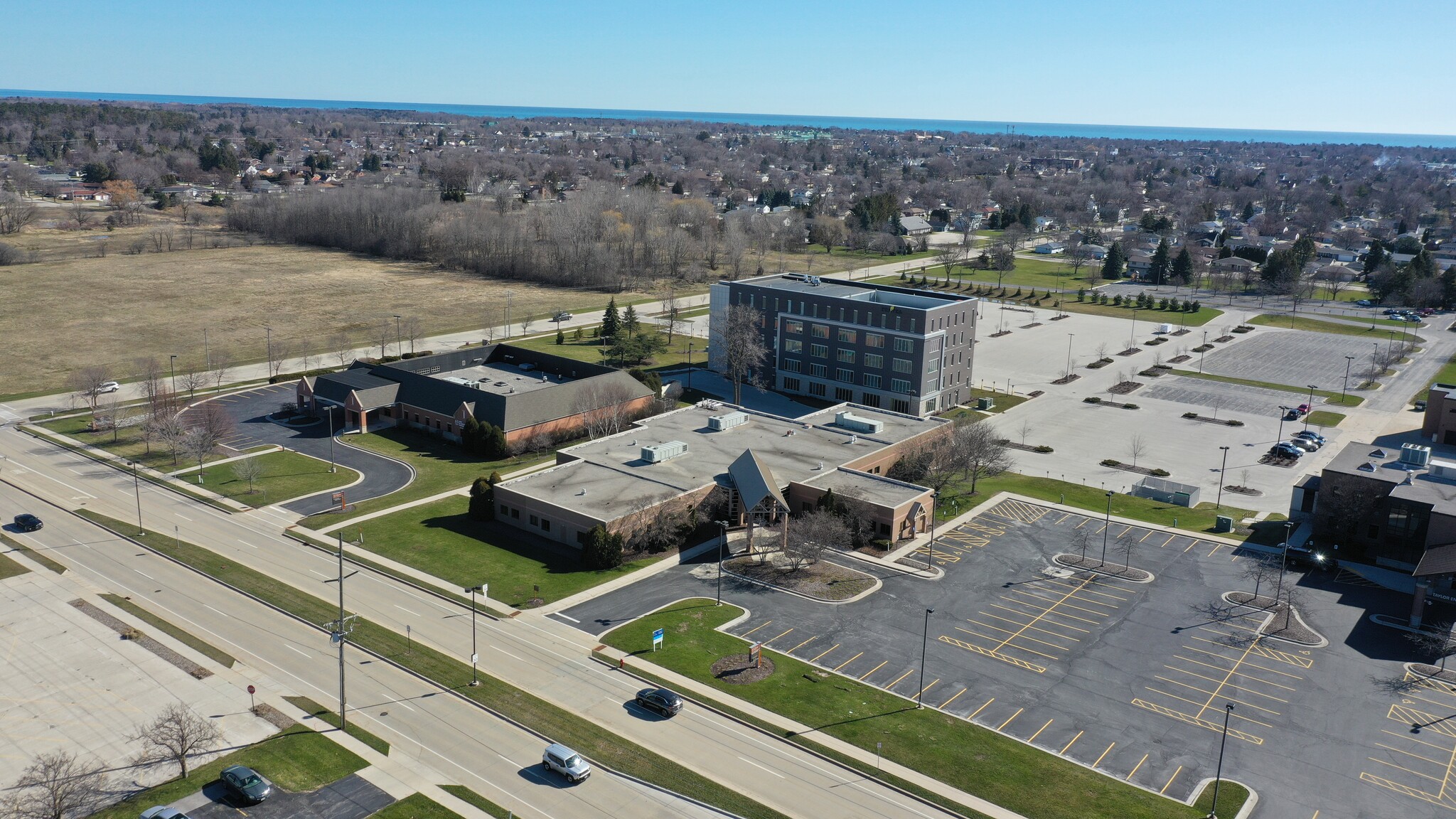 1703 N Taylor Dr, Sheboygan, WI for lease Building Photo- Image 1 of 19