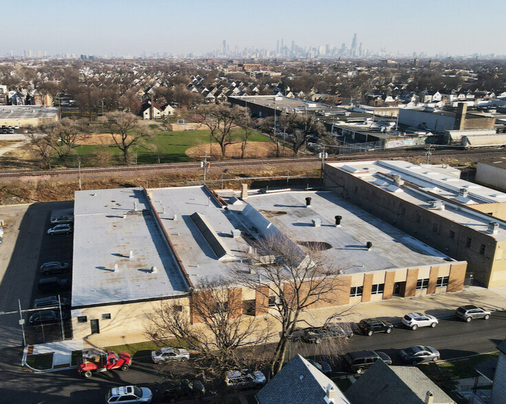 2241-2251 N Knox Ave, Chicago, IL for sale - Building Photo - Image 1 of 1