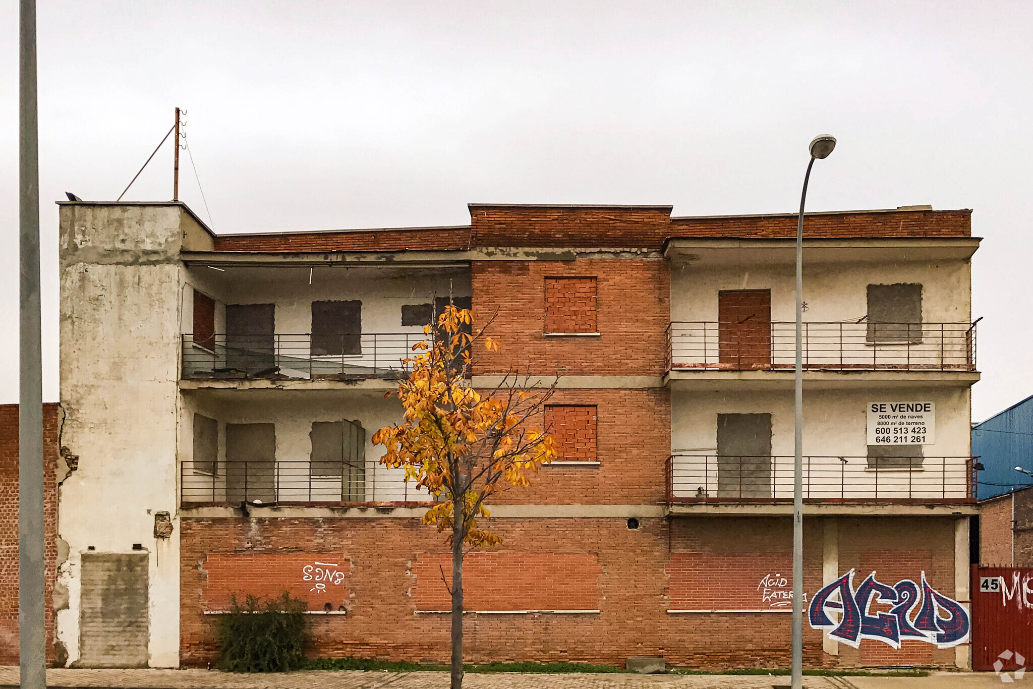 Calle De La Pirotécnia, 45, Madrid, Madrid for sale Primary Photo- Image 1 of 4