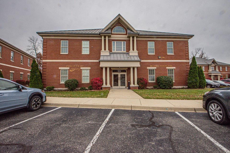 904 Lily Creek Rd, Louisville, KY 40243