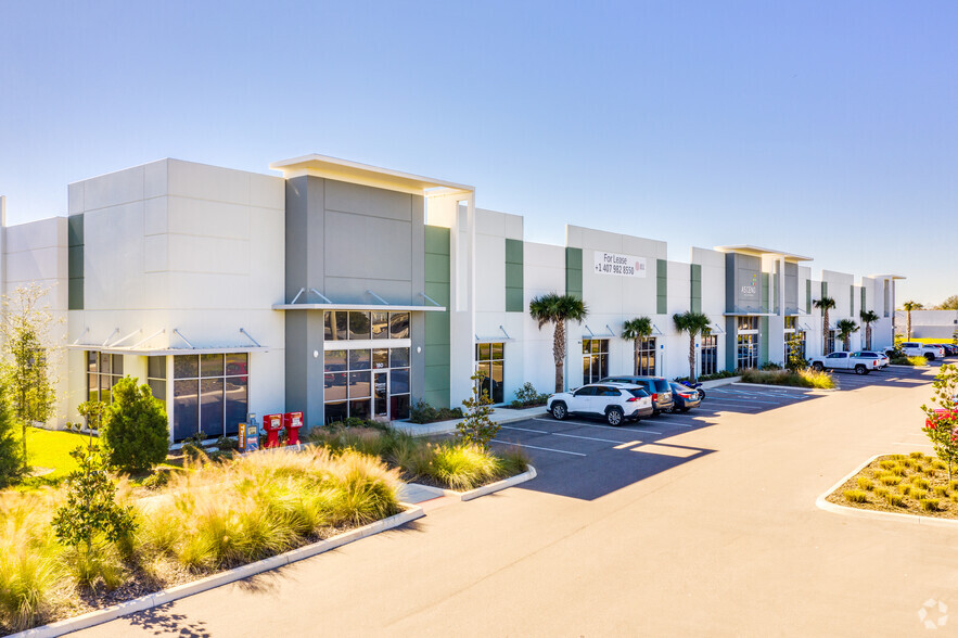 661 Garden Commerce Pky, Winter Garden, FL for lease - Building Photo - Image 1 of 4