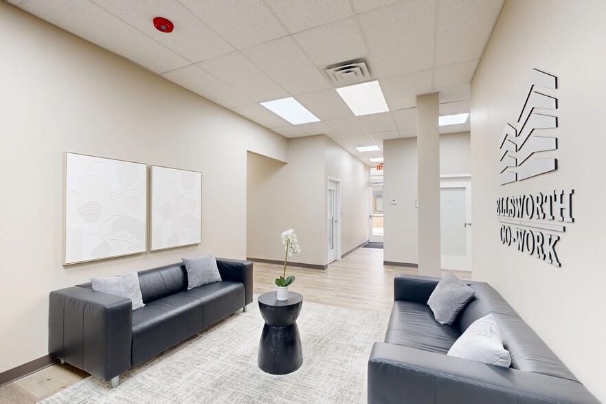 3420 Lacrosse Ln, Naperville, IL for lease - Matterport 3D Scan - Image 2 of 15