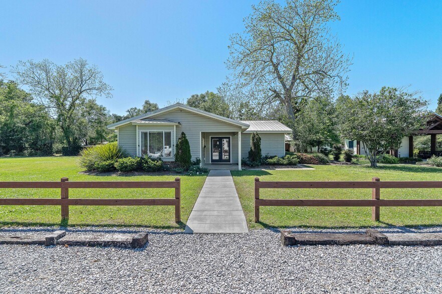 21965 Broad St, Silverhill, AL for sale - Building Photo - Image 1 of 1