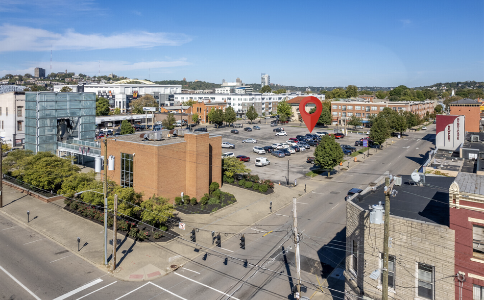 402-416 Monmouth St, Newport, KY for sale - Building Photo - Image 2 of 6