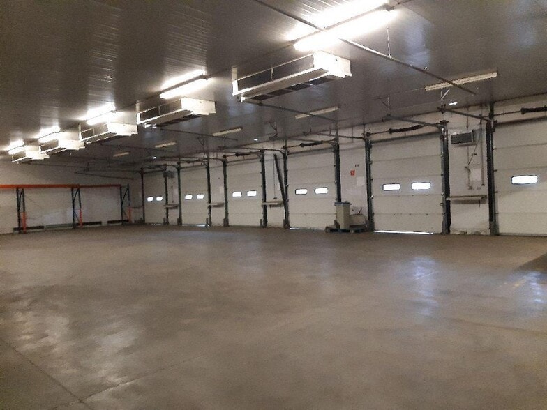 Industrial in COURNON-D'AUVERGNE for sale - Building Photo - Image 2 of 6