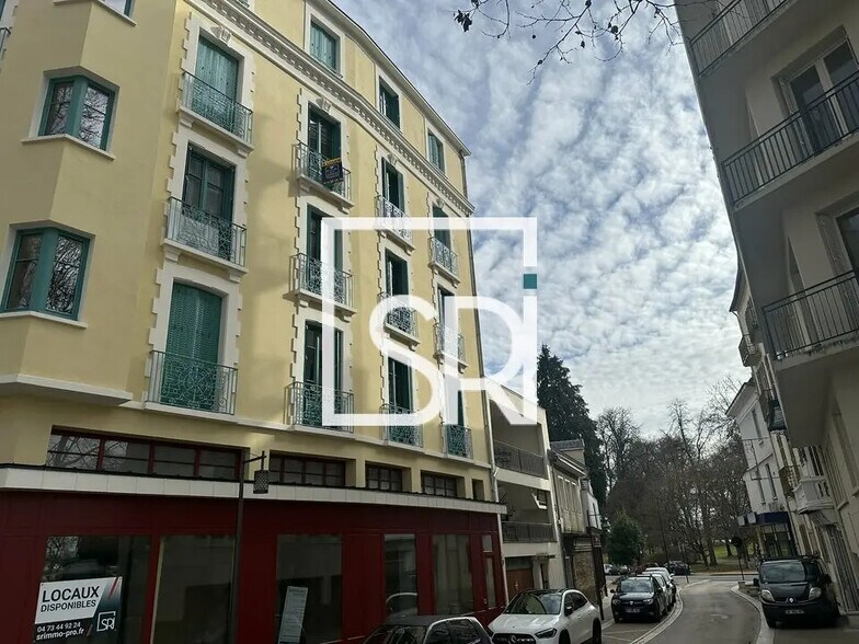 Retail in Vichy for lease - Building Photo - Image 2 of 10