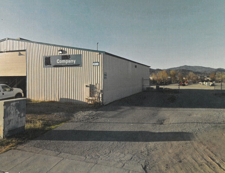 4380 Caterpillar Rd, Redding, CA for sale - Building Photo - Image 2 of 7