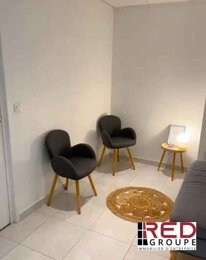 Office in Éguilles for lease - Building Photo - Image 3 of 4