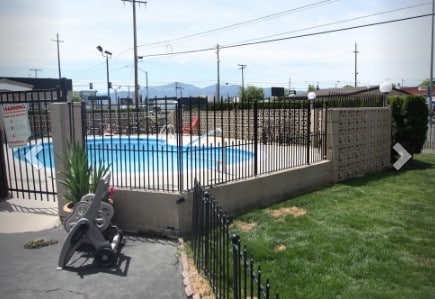 500 N Riverside Ave, Medford, OR for sale - Building Photo - Image 3 of 4