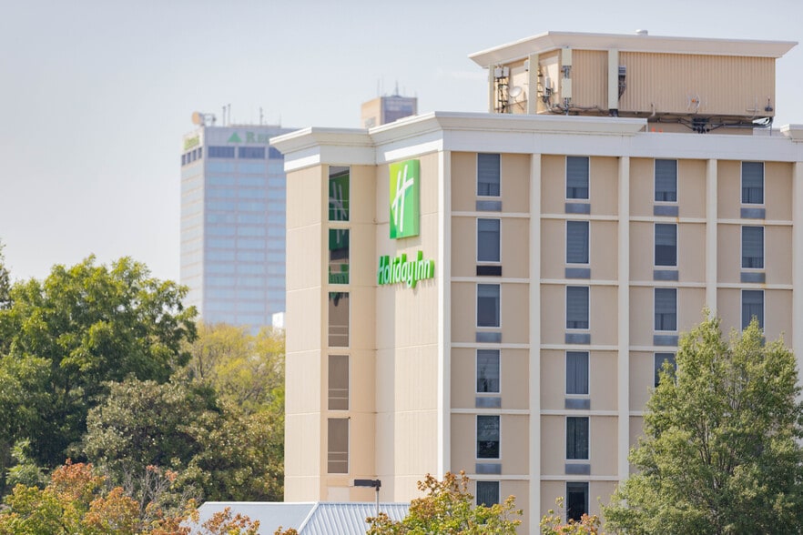 600 Interstate 30, Little Rock, AR for sale - Building Photo - Image 3 of 32