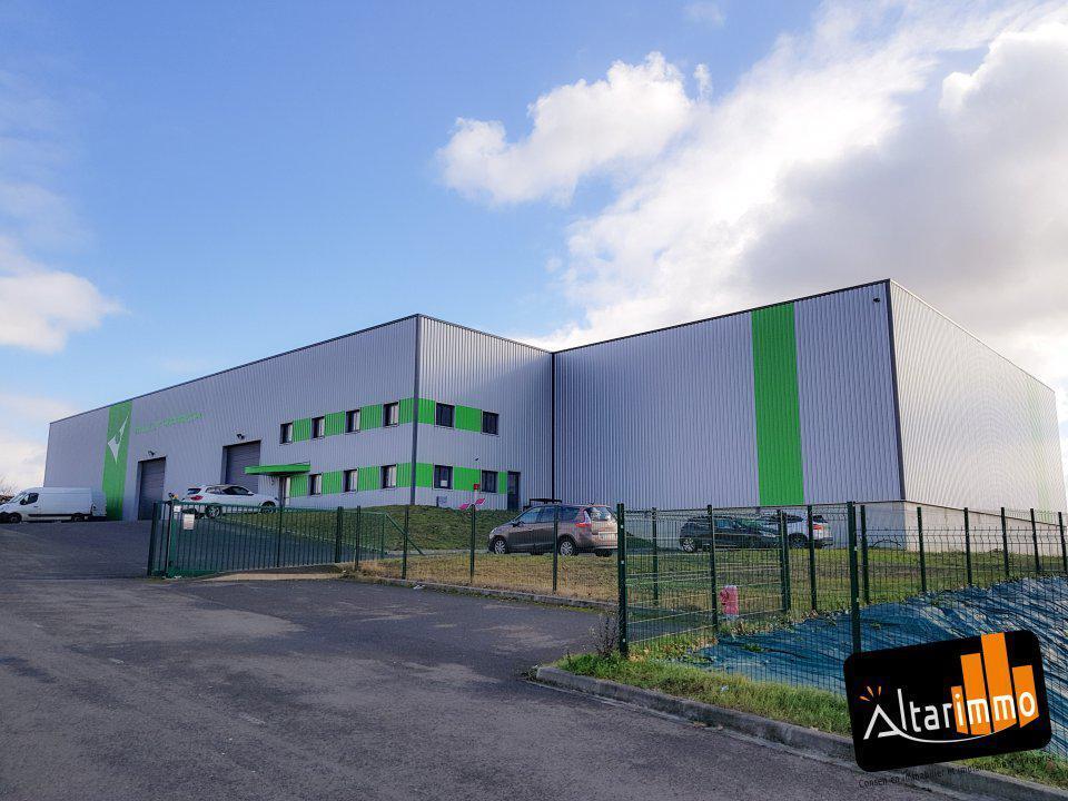 Flex in Cherisy for sale Building Photo- Image 1 of 5