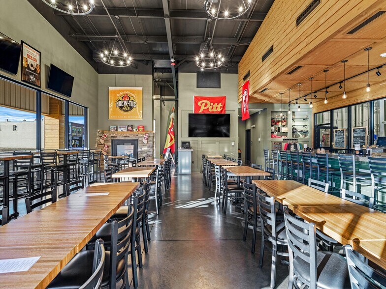 301 S Broadway St, Pittsburg, KS for sale - Interior Photo - Image 3 of 5