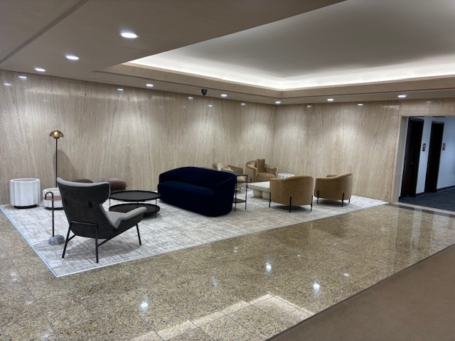 2340 S River Rd, Des Plaines, IL for lease - Interior Photo - Image 2 of 12