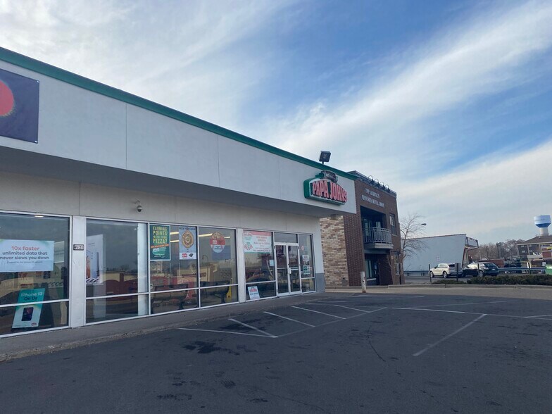 4121 Lakeland Ave N, Robbinsdale, MN for lease - Building Photo - Image 2 of 5