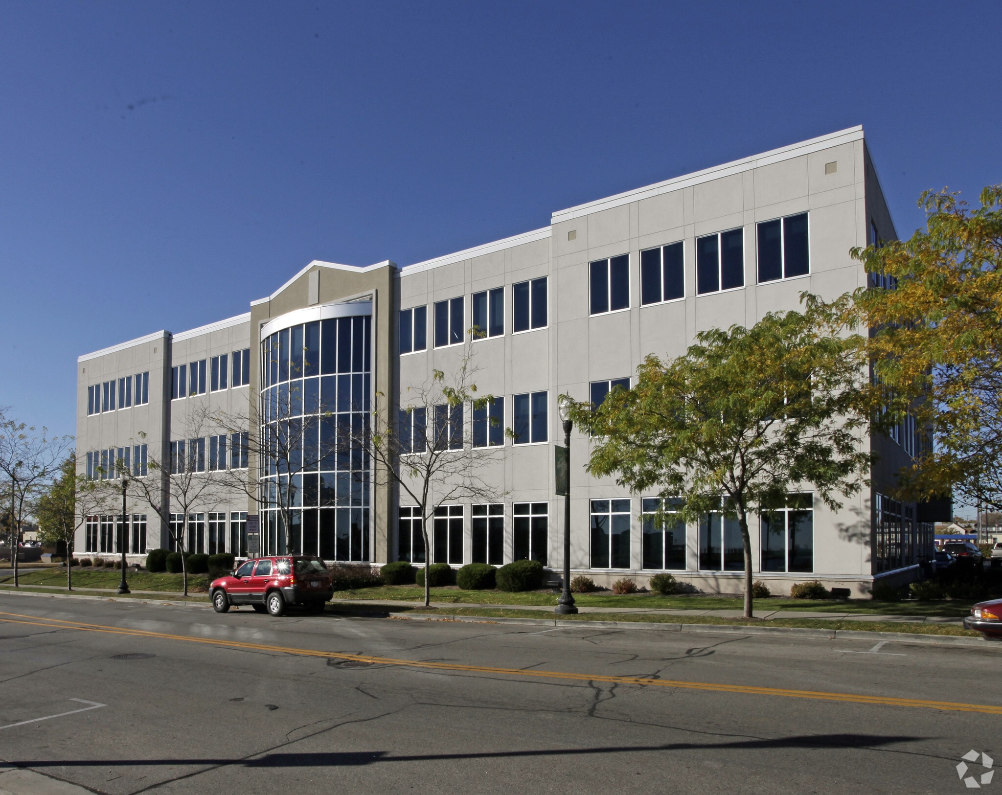 600 52nd St, Kenosha, WI for lease Primary Photo- Image 1 of 25