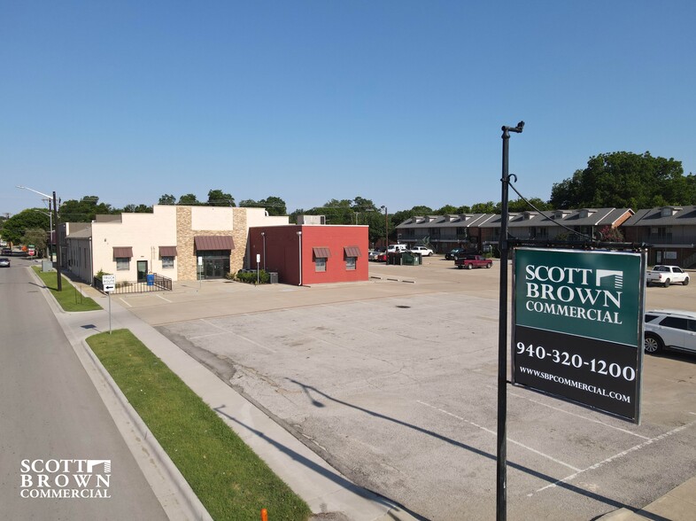 419 S Elm St, Denton, TX for lease - Building Photo - Image 3 of 22