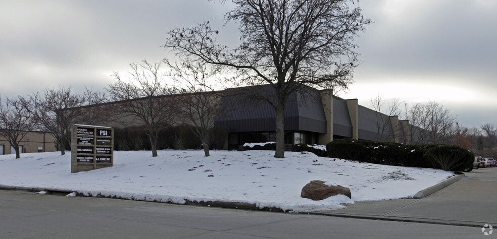 7841-7855 Palace Dr, Cincinnati, OH for lease - Primary Photo - Image 2 of 5