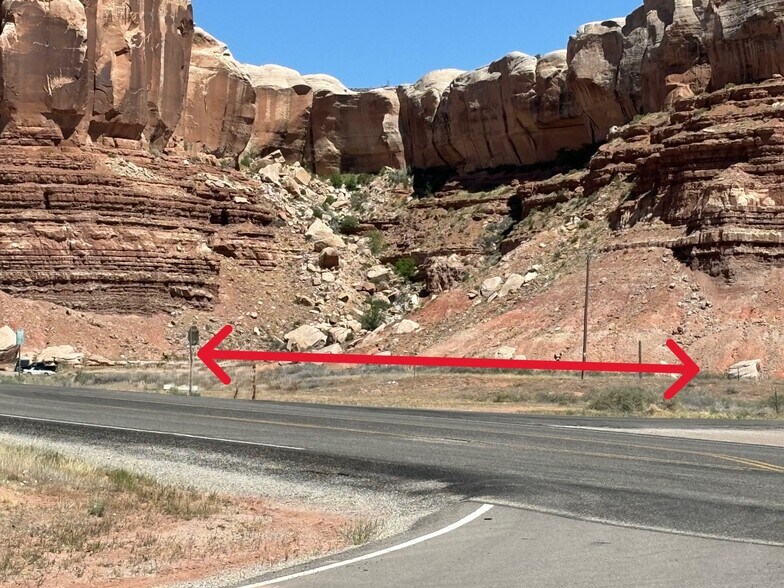 160 Mission rd, Bluff, UT for sale - Primary Photo - Image 1 of 1