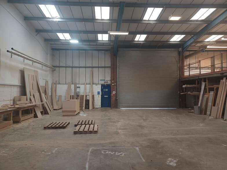 Bone Ln, Newbury for lease - Building Photo - Image 3 of 8