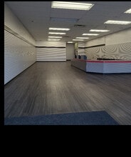 3901-3925 N Richards St, Milwaukee, WI for lease Interior Photo- Image 1 of 2