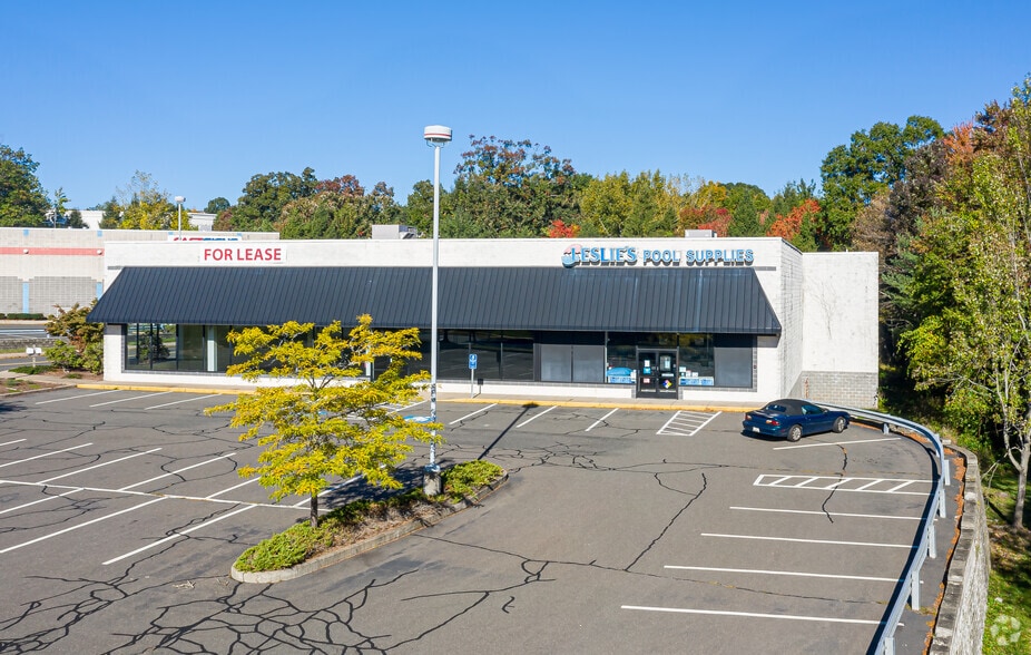 91 Hale Rd, Manchester, CT for lease - Building Photo - Image 2 of 10