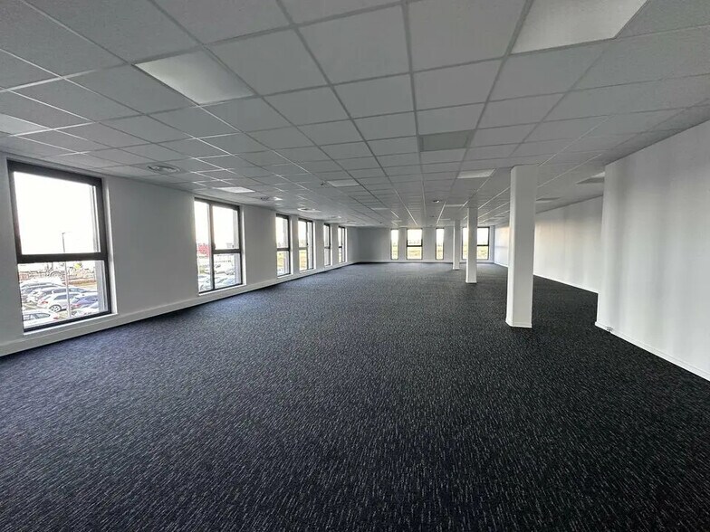 Office in Holtzheim for lease - Interior Photo - Image 3 of 9