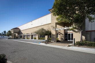 3211 Mission Oaks Blvd, Camarillo, CA for lease Interior Photo- Image 2 of 2