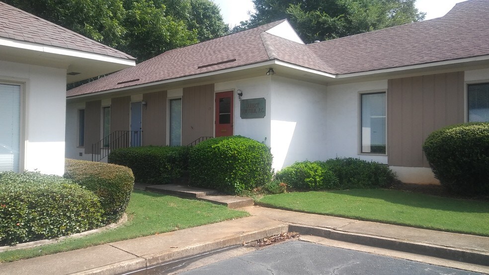 855 Sunset Dr, Athens, GA 30606