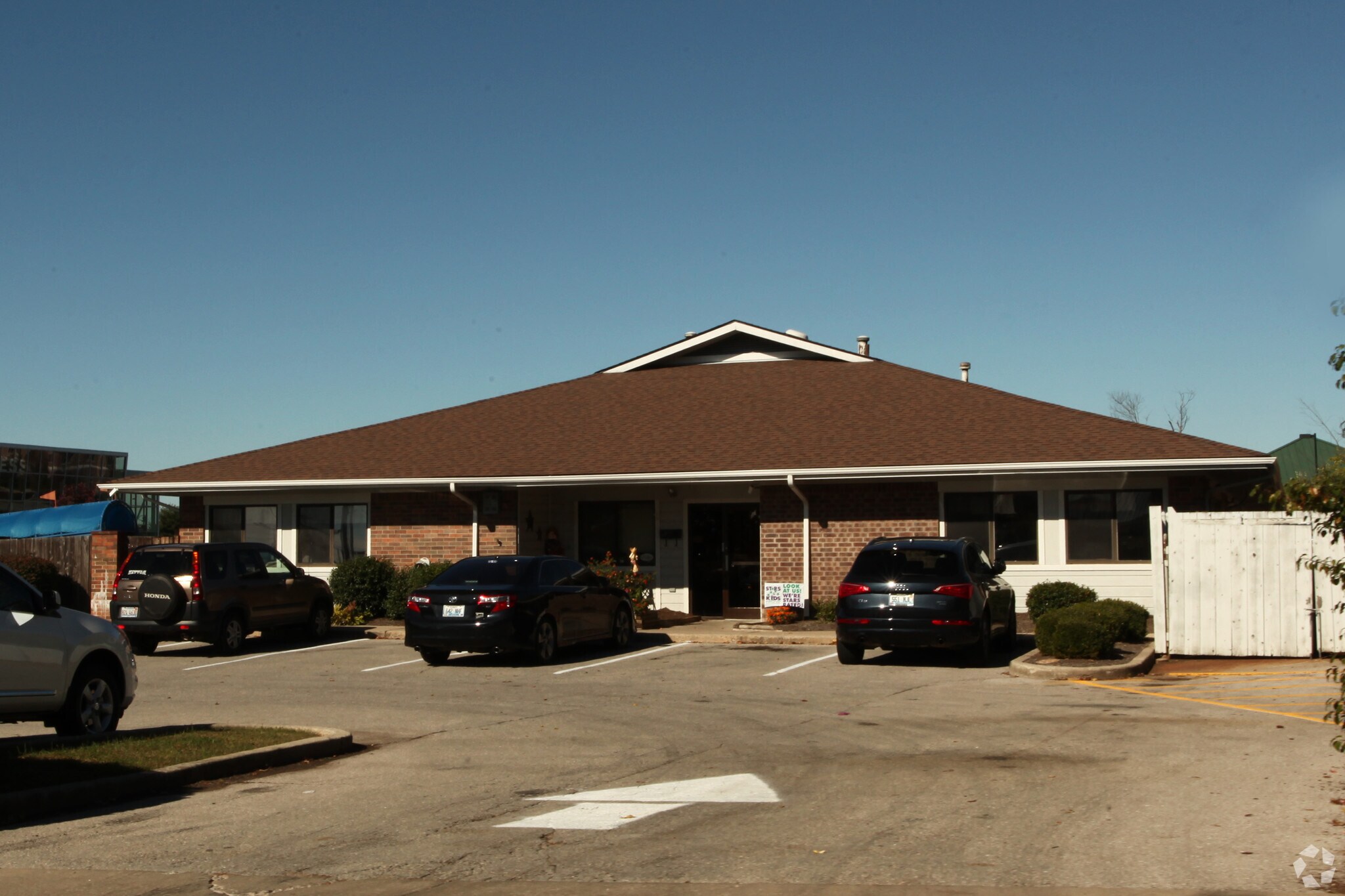 1009 Wellington Way, Lexington, KY for sale Primary Photo- Image 1 of 1