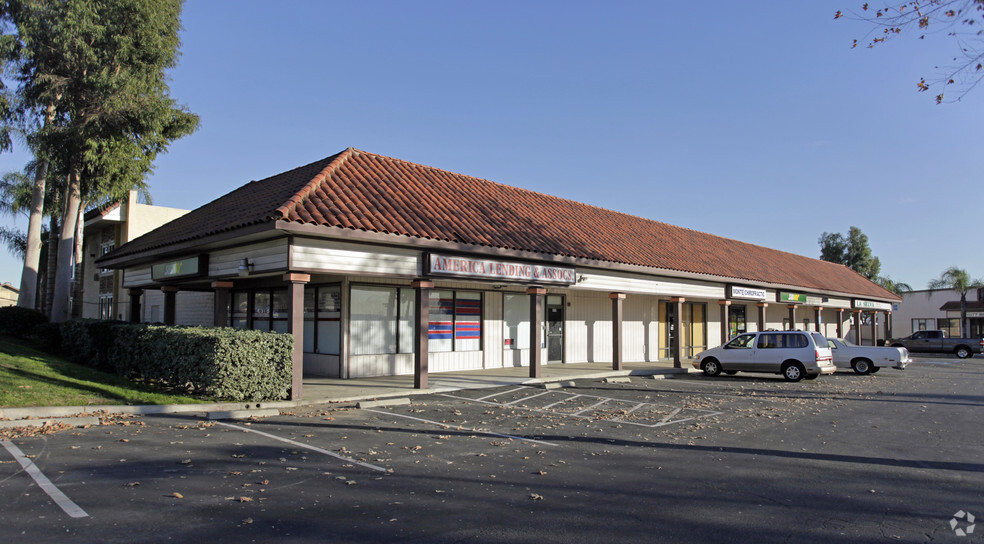 5331 Holt Blvd, Montclair, CA for lease - Building Photo - Image 1 of 2