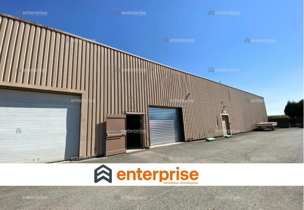 Flex in Compiègne for lease Building Photo- Image 1 of 2